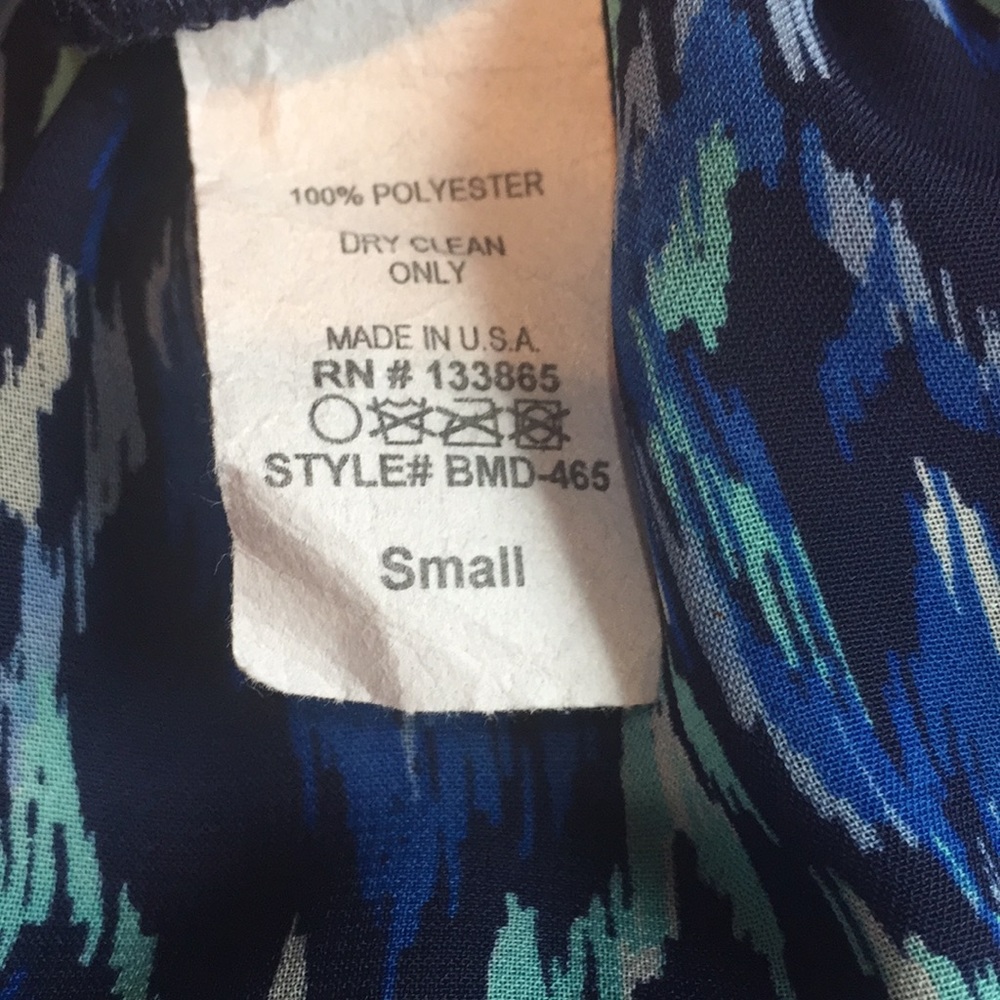 Dress - Picture 7 of 7